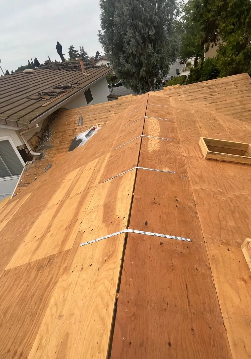 Five Signs Your Roof Needs Replacing, Not Patching